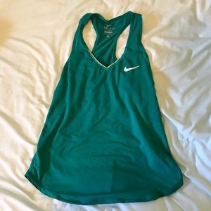 Nike dry fit tennis shirt